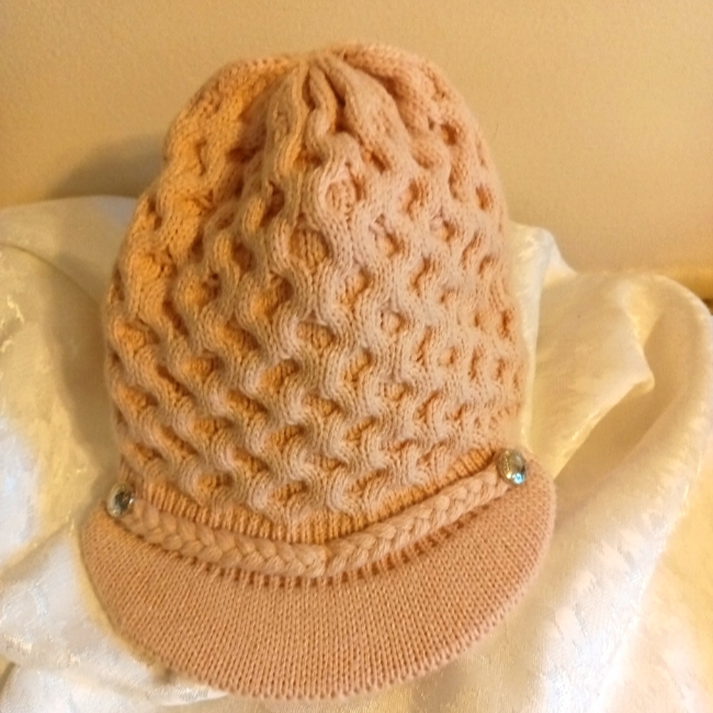Calvin Klein pink knit beenie hat with lid